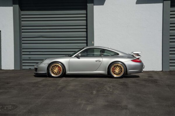 Porsche-996-Carrera-on-AL13-Wheels_51869250407_o